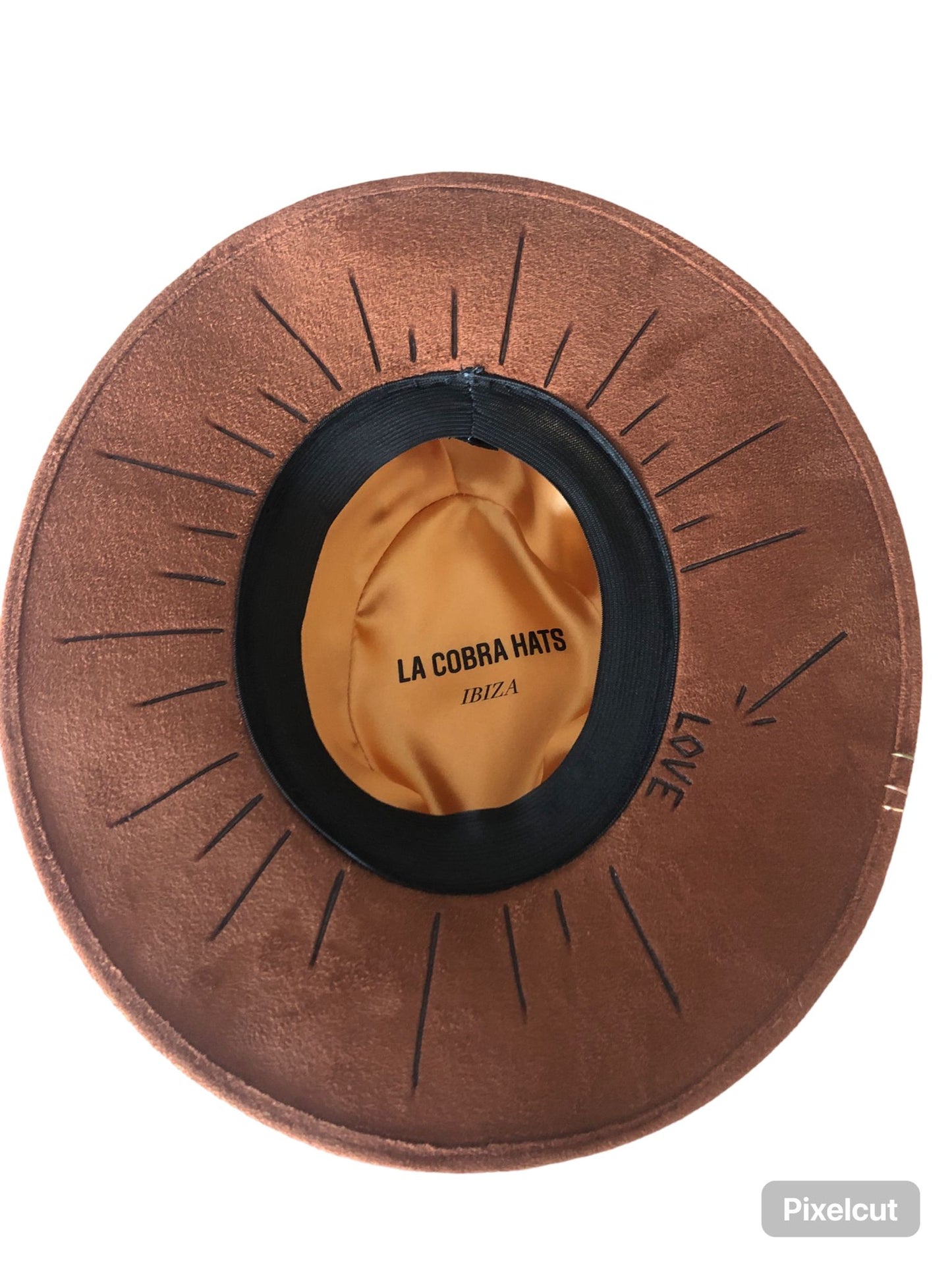 Brown hat with rhombus and crystals