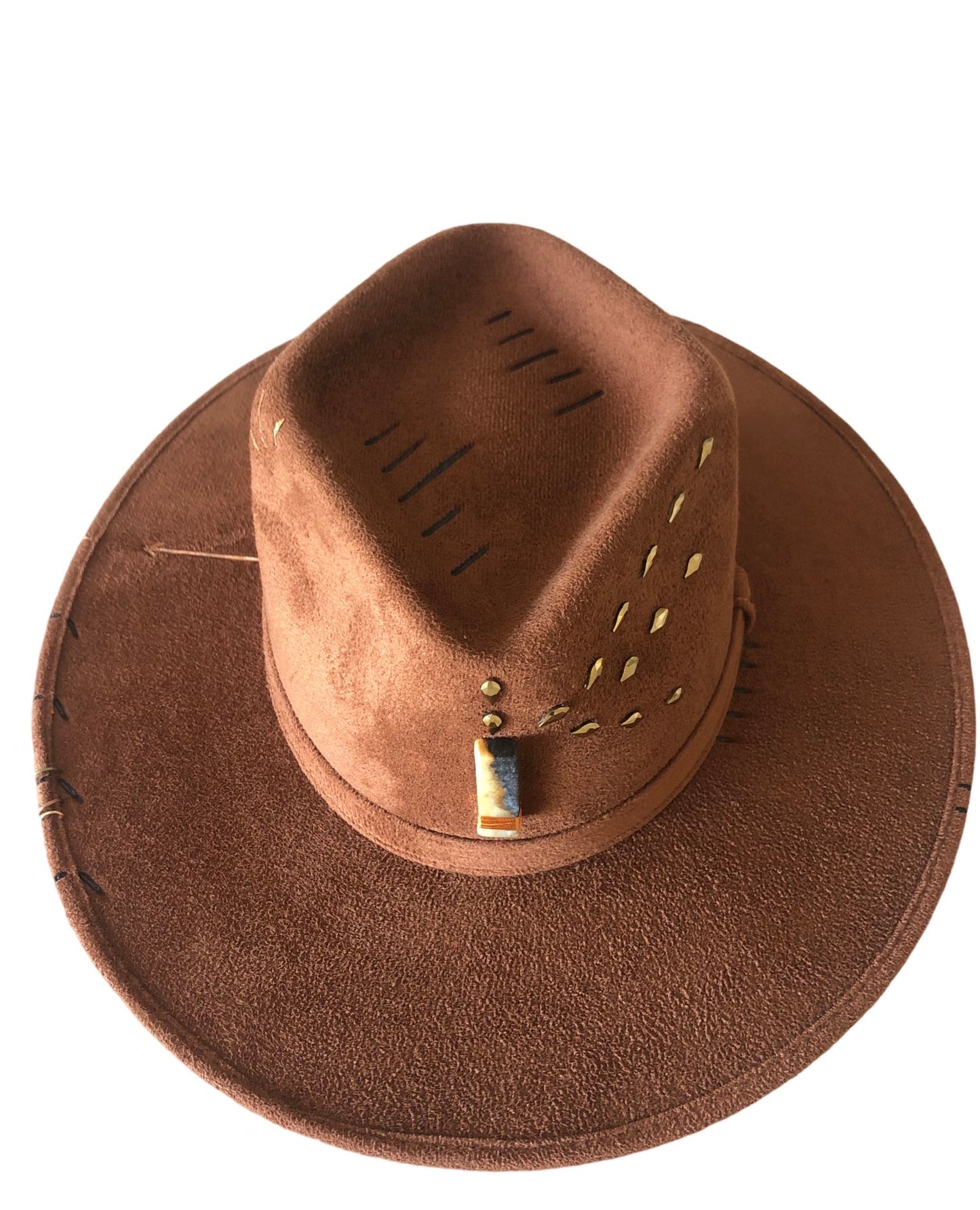 Brown hat with rhombus and crystals